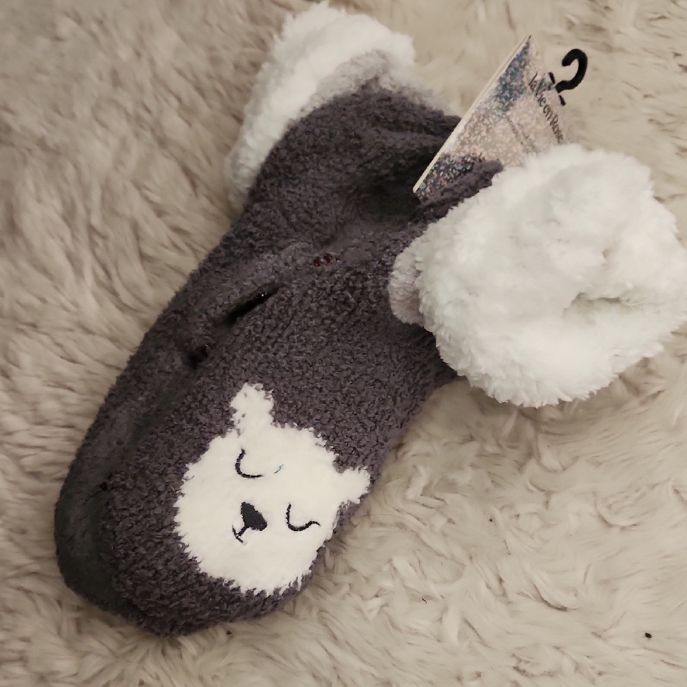 La Vie En Rose NWT Cozy Slipper Grip Socks
